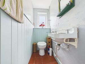 wc- click for photo gallery